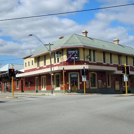 Moondyne Joe'S Hotell Fremantle Exteriör bild