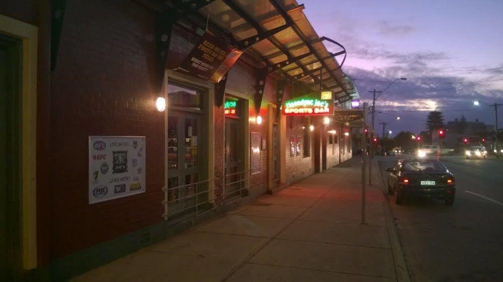 Moondyne Joe'S Hotell Fremantle Exteriör bild